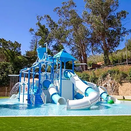 Garbi Park & Aquasplash Hotel 4*
