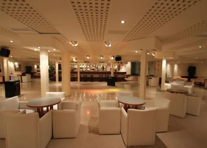 Garbi Park & Aquasplash Hotel